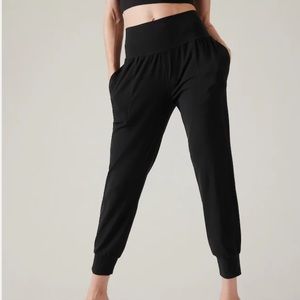 Athleta Salutation Joggers